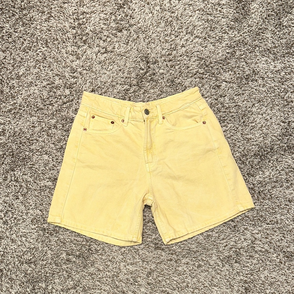 Zara Butter Yellow Women's Mid Rise Denim Shorts